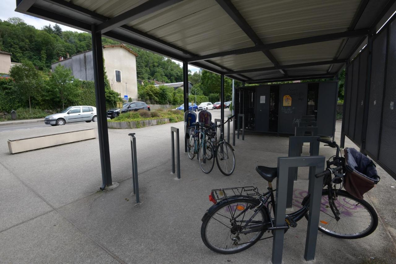 Aux 4 Logis Appart-Hotel - Studio Le City - Petit Dejeuner Inclus 1Ere Nuit Foix Exterior foto