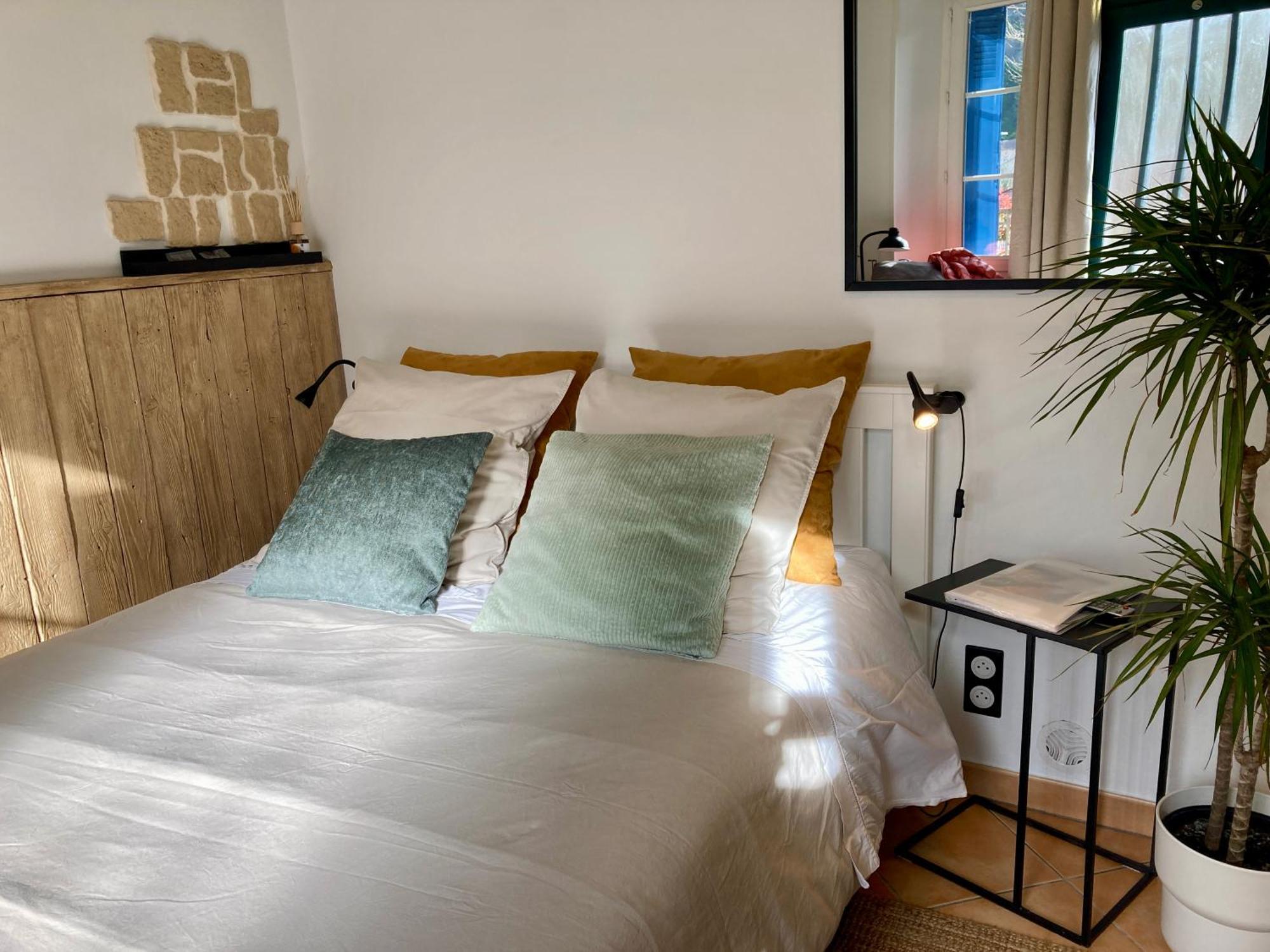 Aux 4 Logis Appart-Hotel - Studio Le City - Petit Dejeuner Inclus 1Ere Nuit Foix Exterior foto