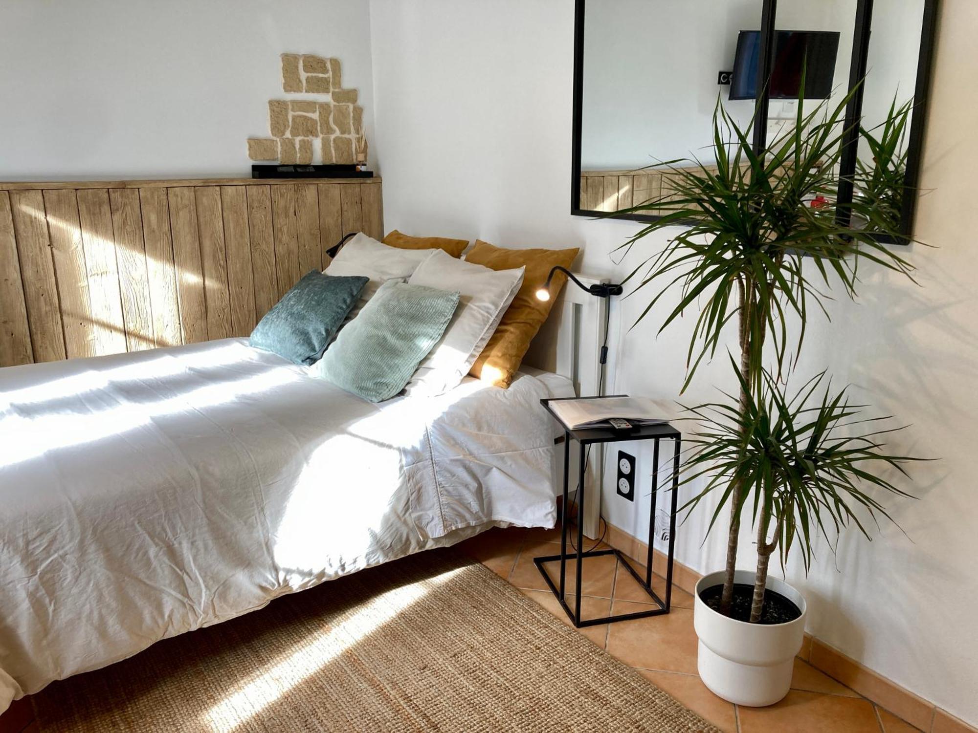 Aux 4 Logis Appart-Hotel - Studio Le City - Petit Dejeuner Inclus 1Ere Nuit Foix Exterior foto